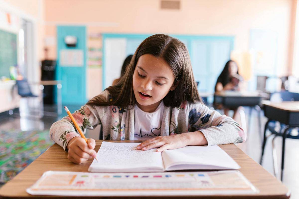 ilustrasi anak sekolah (pexels.com/RDNE Stock project)