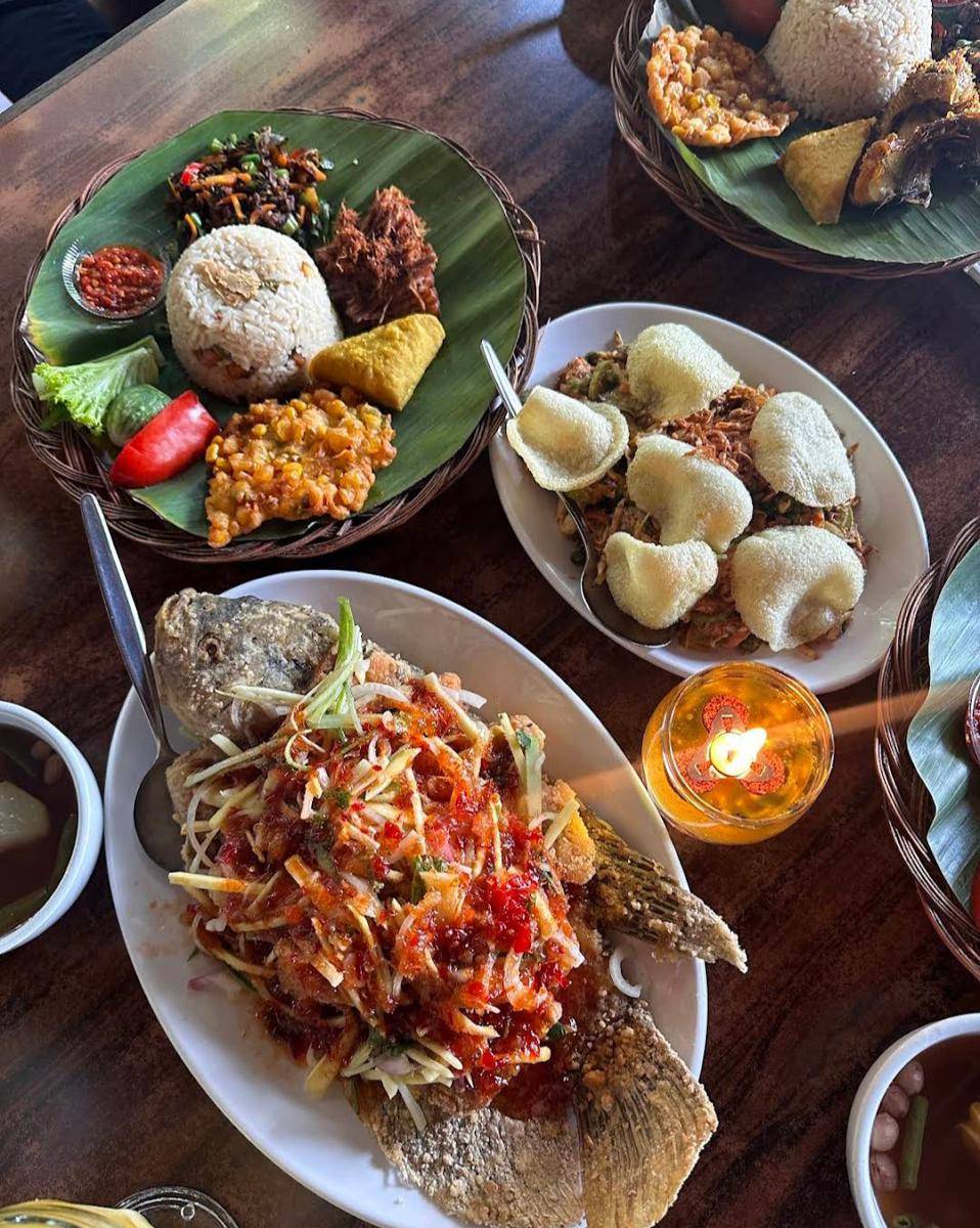 De' Leuit Sensasi Nasi Jambal (google.com/maps/Naadiyah)