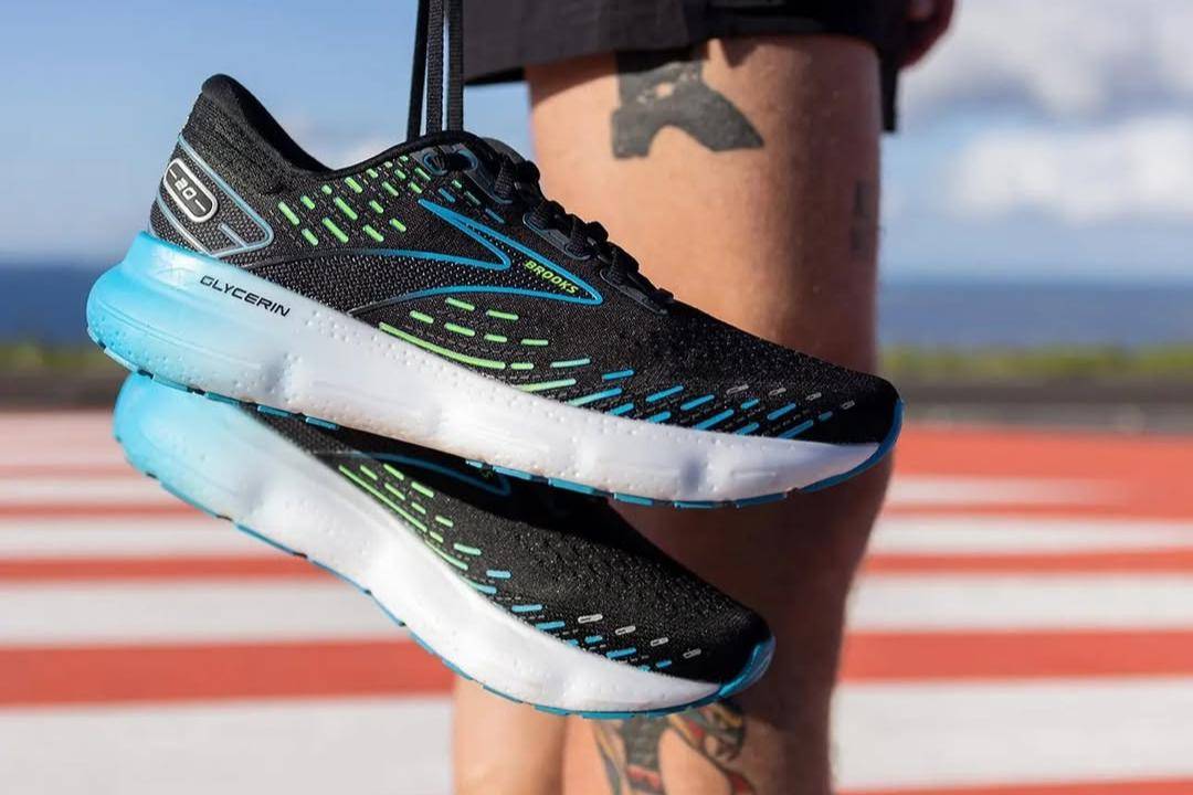 sepatu lari Brooks. (instagram.com/brooksrunningid) 