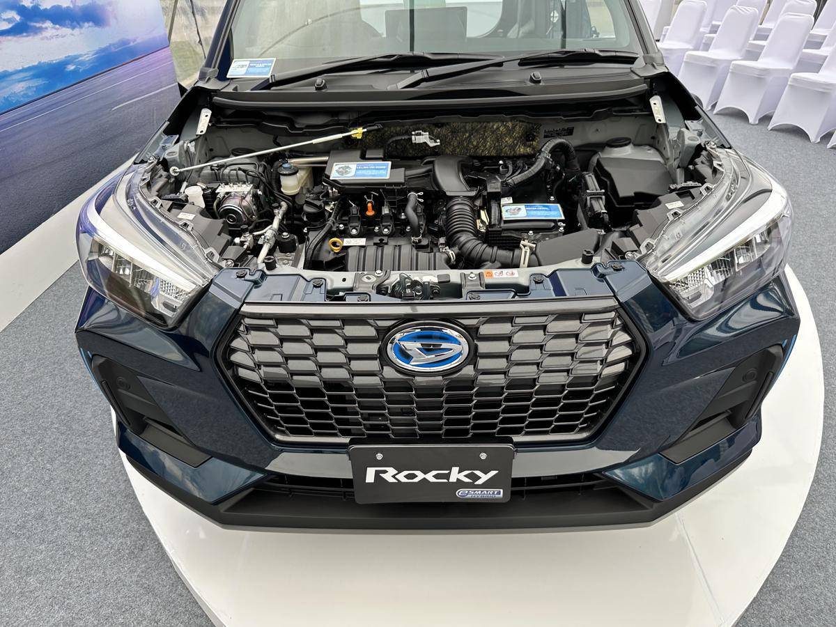 Mesin bensin 1.2L WA-VEX Rocky Hybrid yang sangat efisien dan ramah lingkungan.jpeg