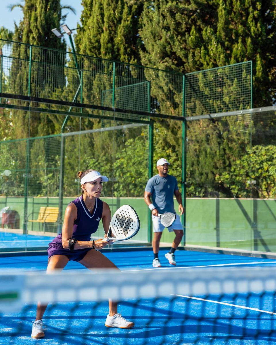 artis luar negeri suka main padel 