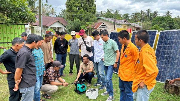Dosen FT UNM terapkan teknologi irigasi tenaga surya di Desa Salassae Bulukumba. (Dok. Istimewa)