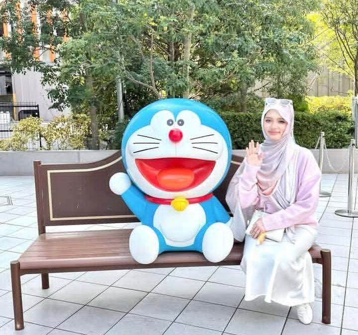 potret Inara Rusli jalan-jalan di Jepang