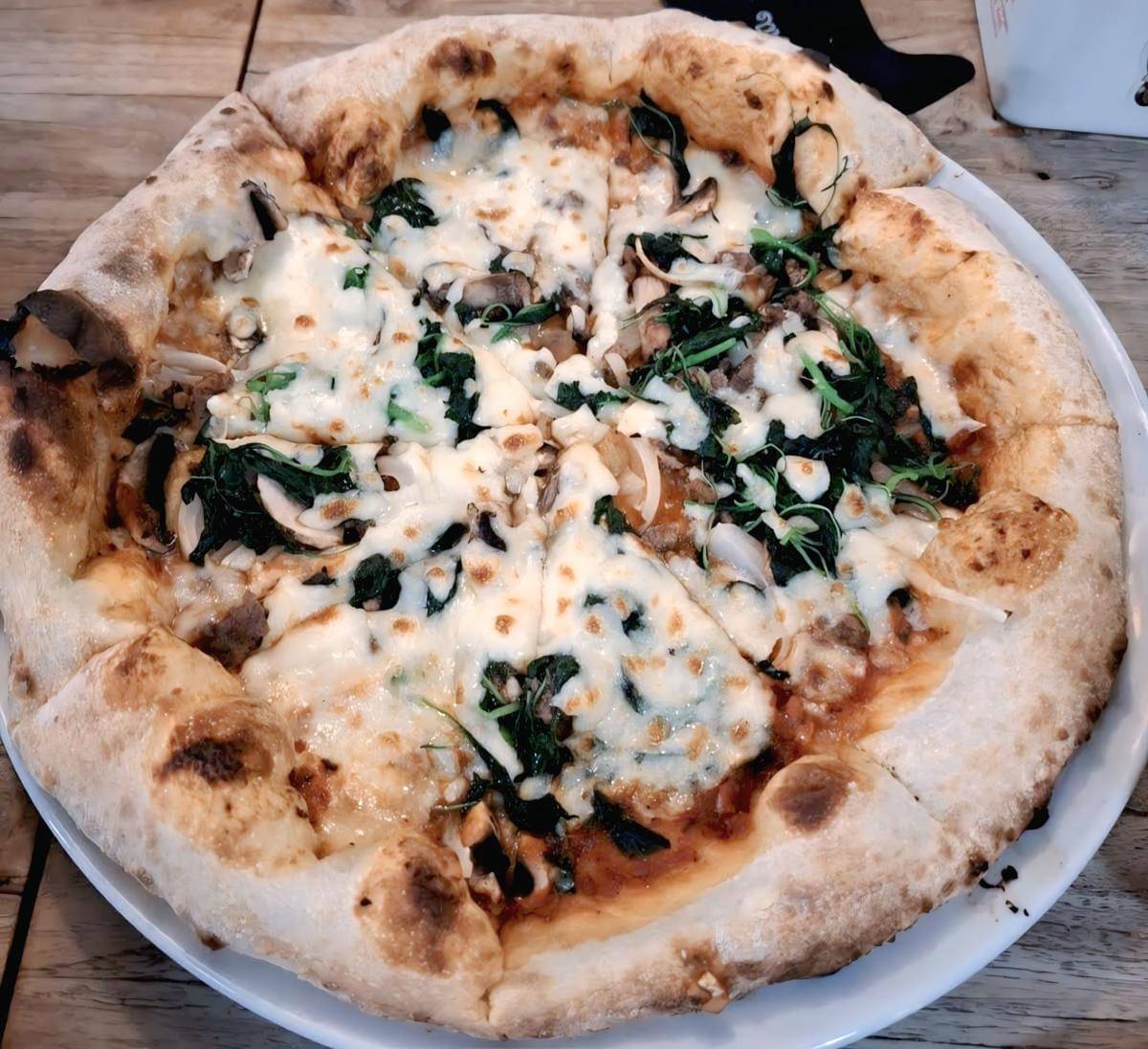 Nanamia Pizzeria