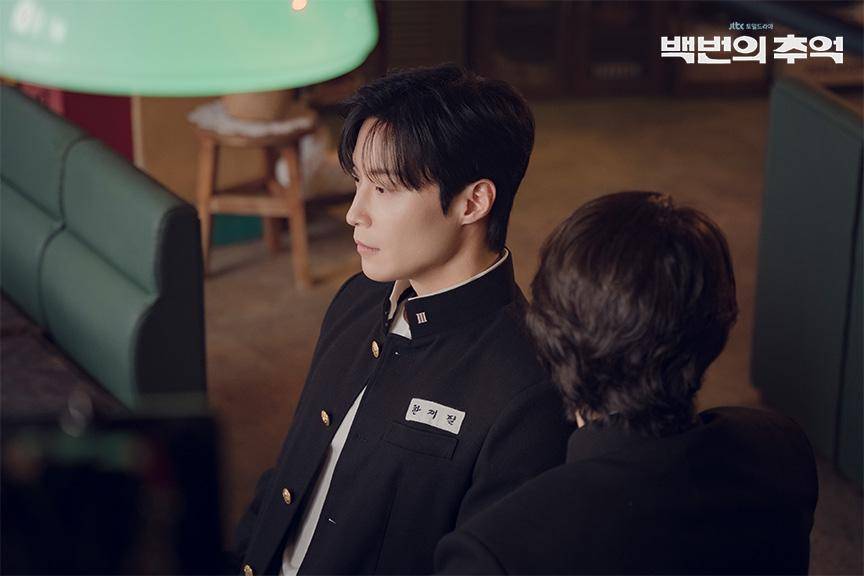 Heo Nam Jun di A Hundred Memories (dok. JTBC/A Hundred Memories)