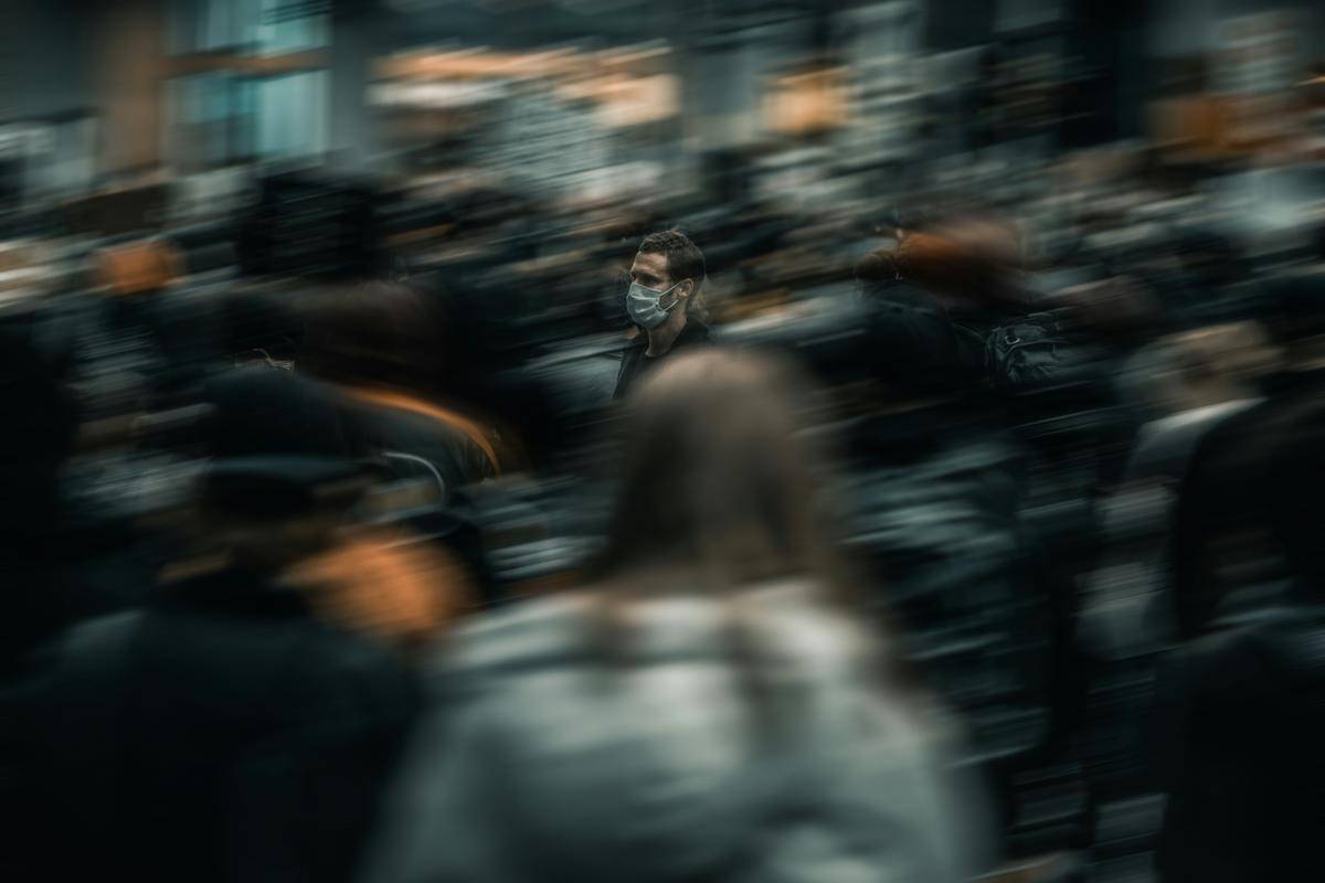 Social Anxiety (unsplash.com/Arctic Qu)