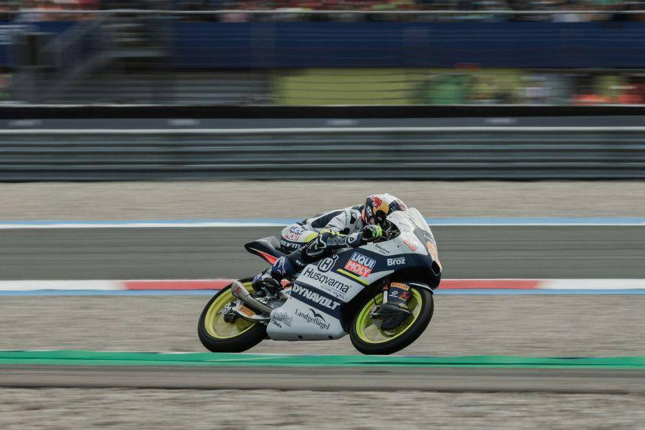 ilustrasi balap Moto3