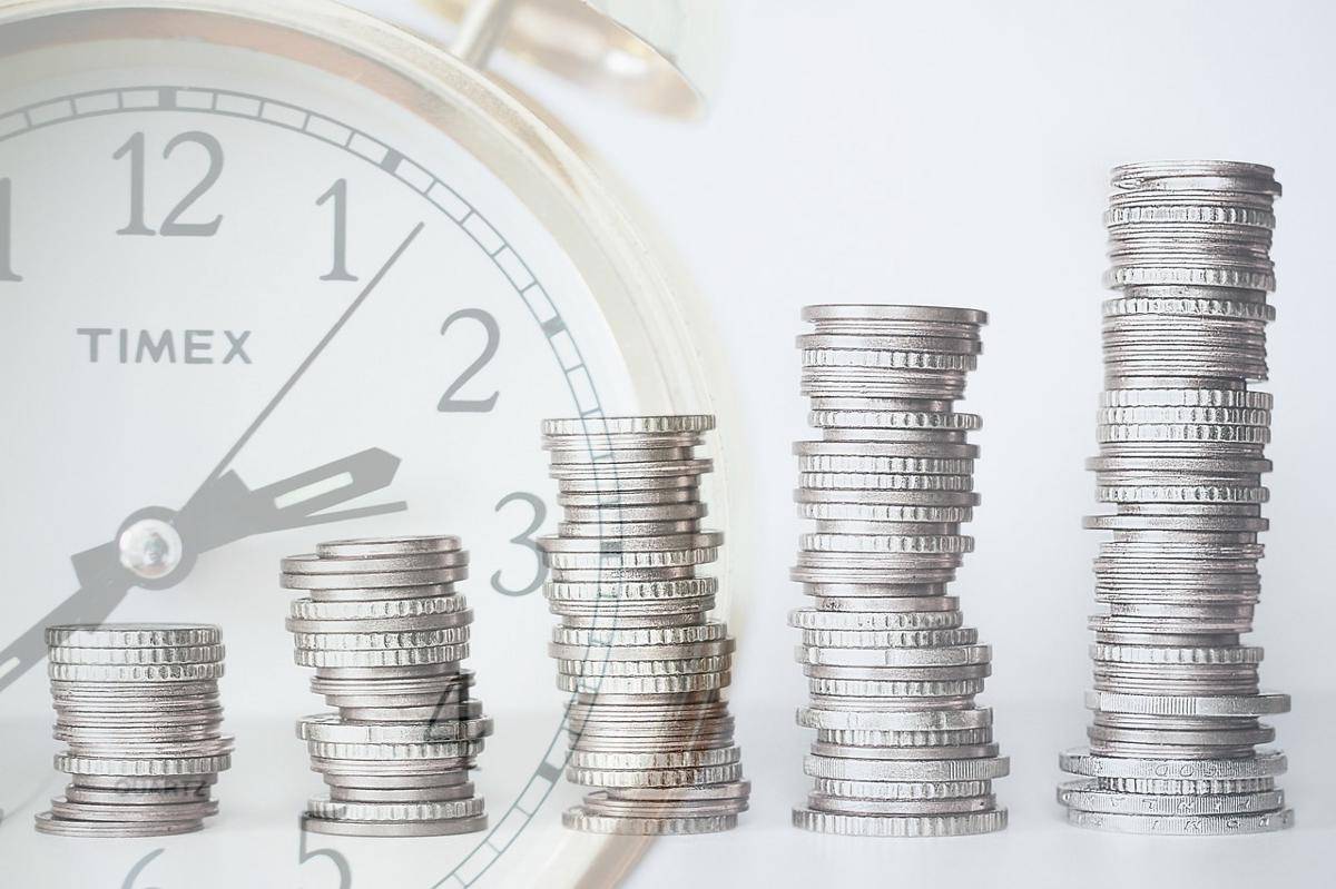 ilustrasi perbedaan SBN dan deposito, mana investasi yang menguntungkan? (pixabay.com/Tumisu)