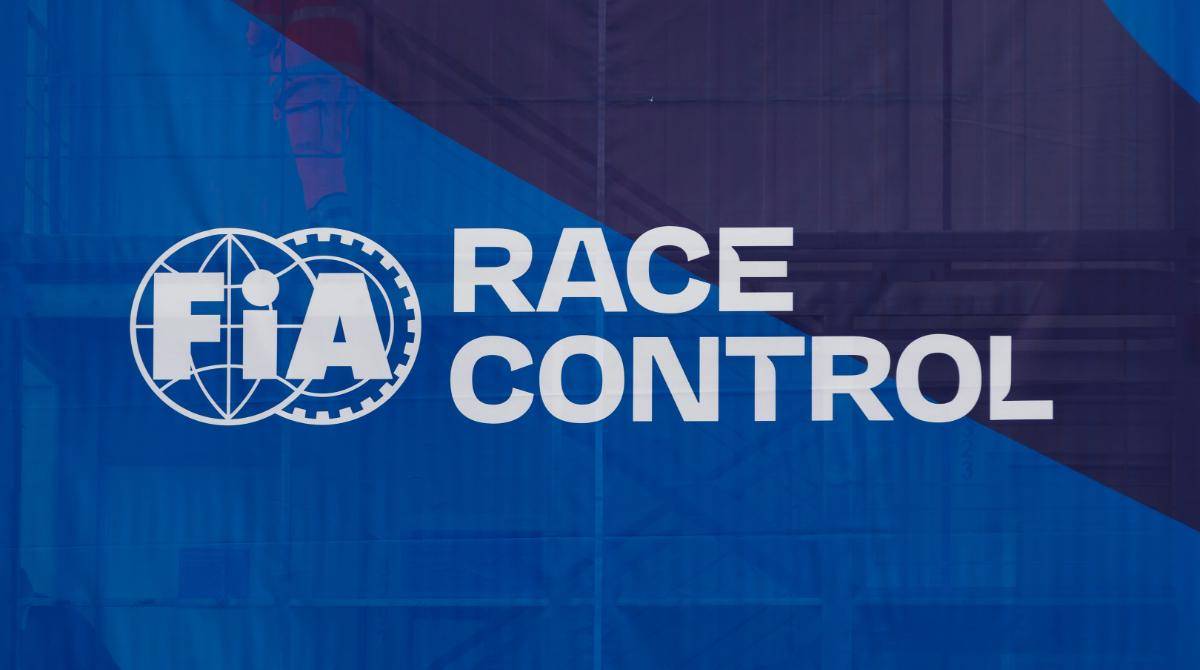 potret logo FIA