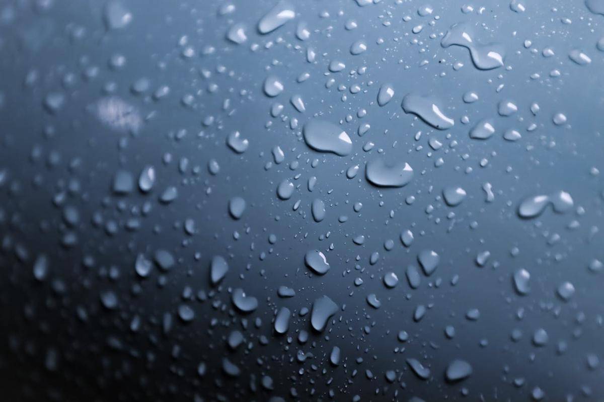 ilustrasi butiran air (pexels.com/Efrem Efre)