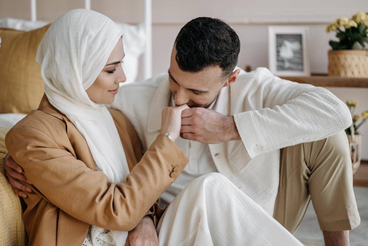 ilustrasi pasangan romantis (pexels.com/Pavel Danilyuk)