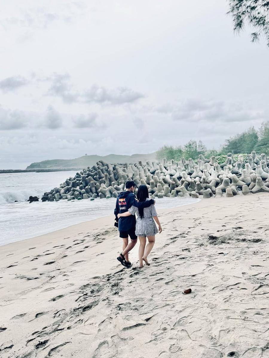 potret Happy Asmara dan suami