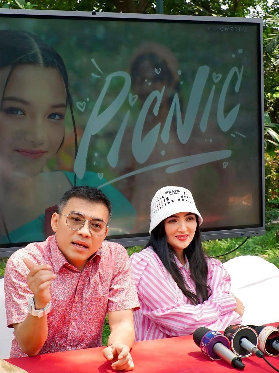 potret acara launching lagu Arsy Hermansyah