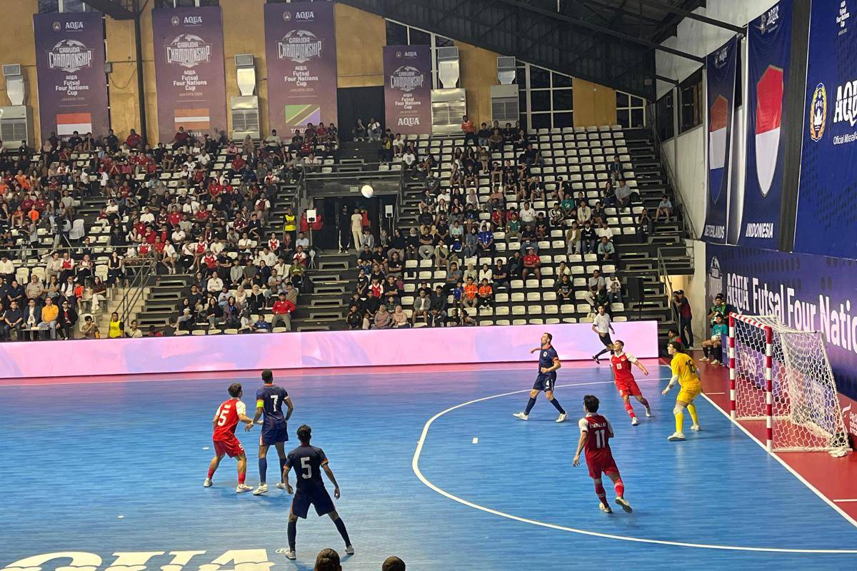 Duel Timnas Futsal Indonesia versus Belanda (IDN Times / Margith Juita Damanik)