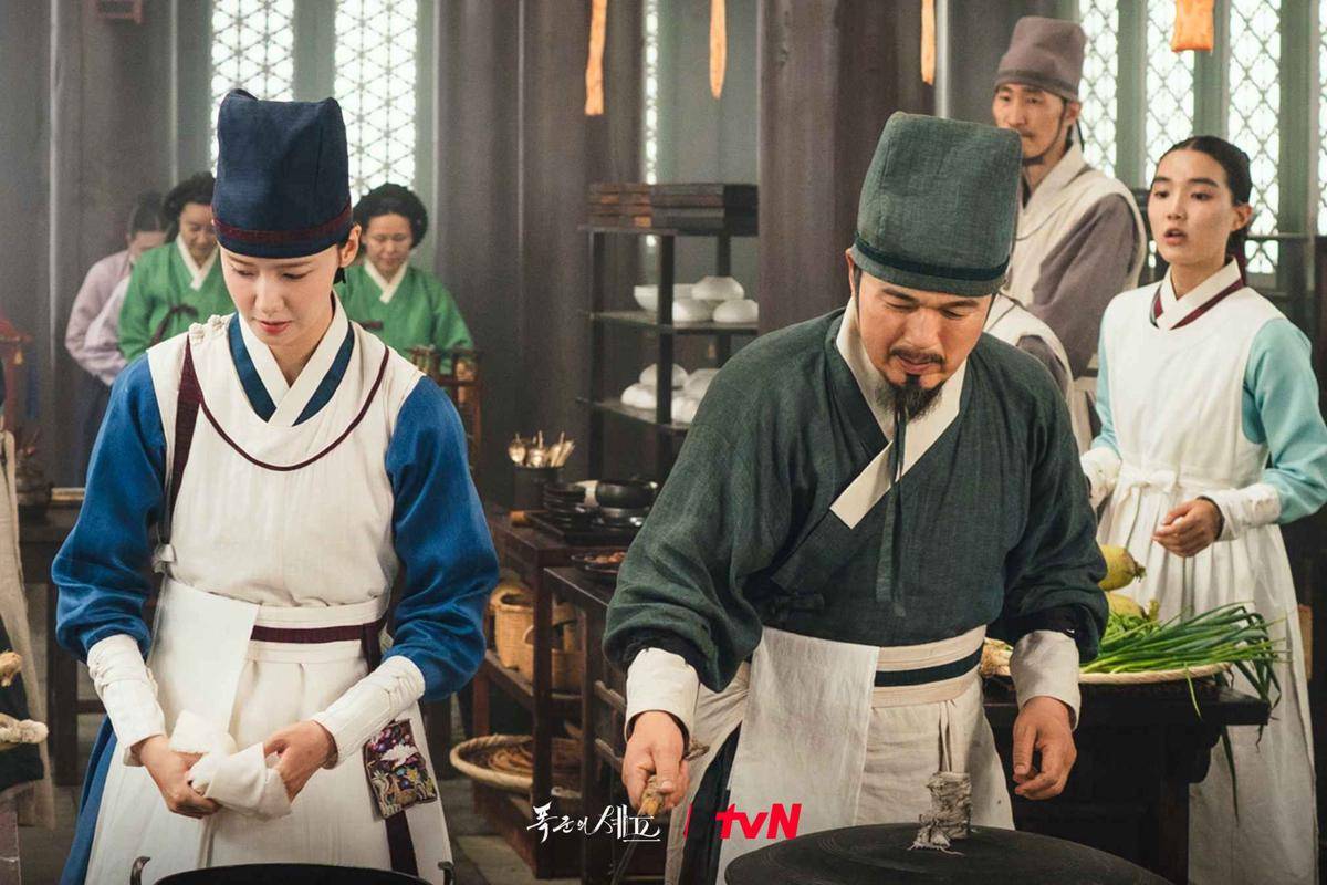 cuplikan drama Bon Appetit, Your Majesty