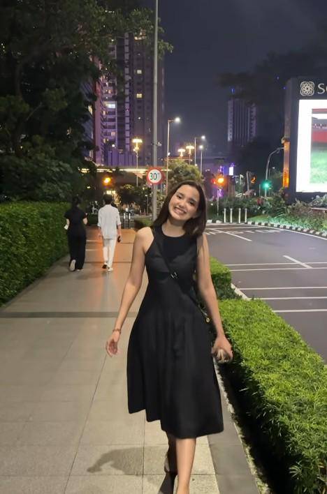 Anniversary ke-5 Sarah Menzel dan Azriel Hermansyah