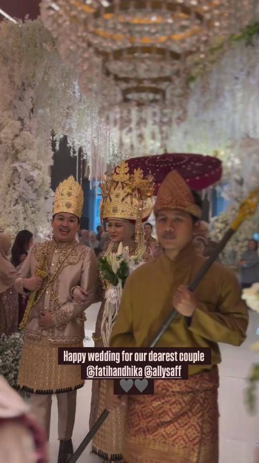 Pernikahan Komika Ate dan Allysa