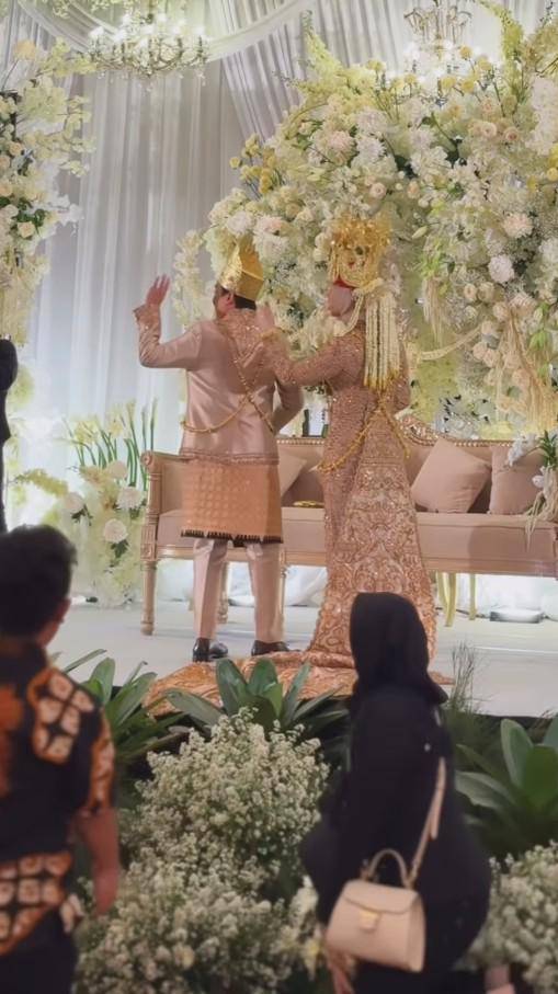 Pernikahan Komika Ate dan Allysa