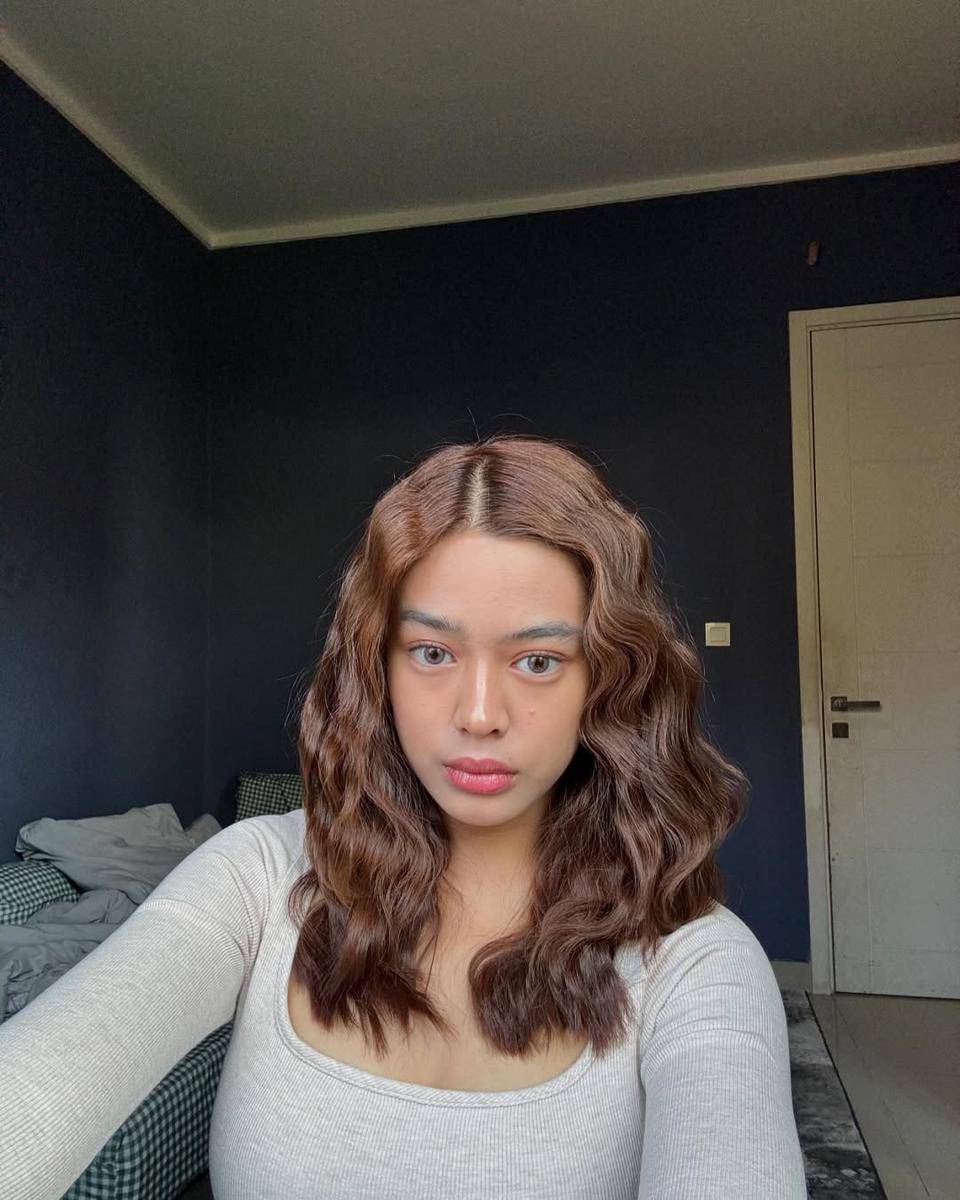 inspirasi gaya rambut untuk remaja ala Aqeela Calista (instagram.com/aqeelacalista)