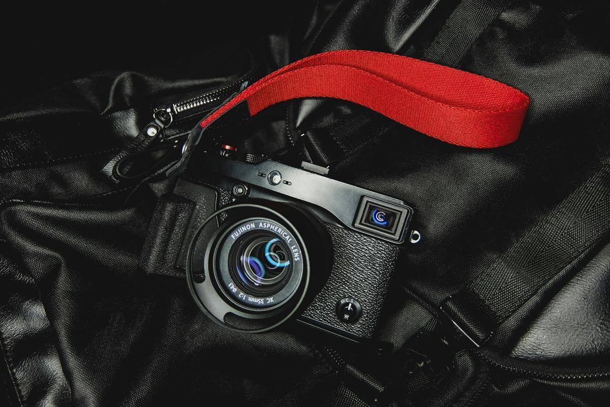 ilustrasi kamera rangefinder (unsplash.com/Al Mansur)