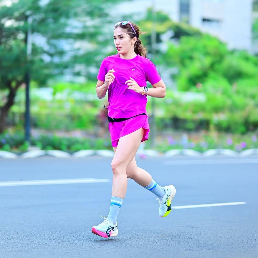 outfit lari yang nyaman dan modis (instagram.com/ussypratama)