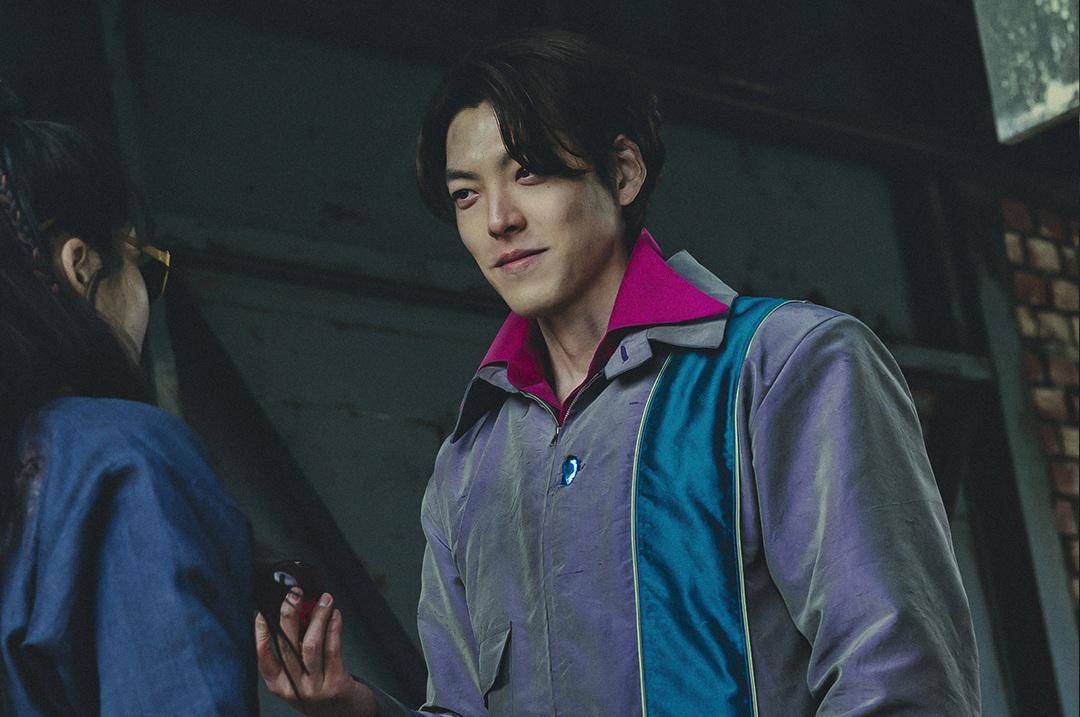 Kim Woo Bin di film Alienoid: Return to the Future (instagram.com/cjenmmovie)