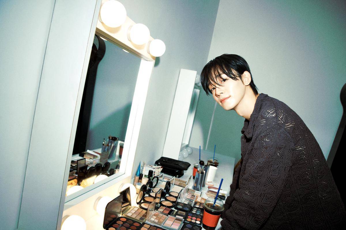 potret Chen EXO (x.com/CHEN_INB100)