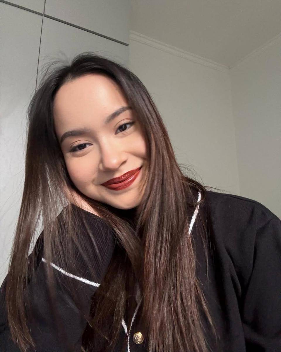 referensi hair style buat daily look ala Satine Zaneta (instagram.com/satinezaneta)