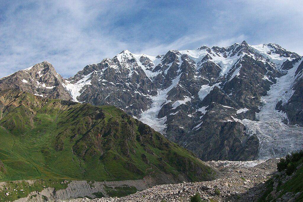 Gunung Shkhara