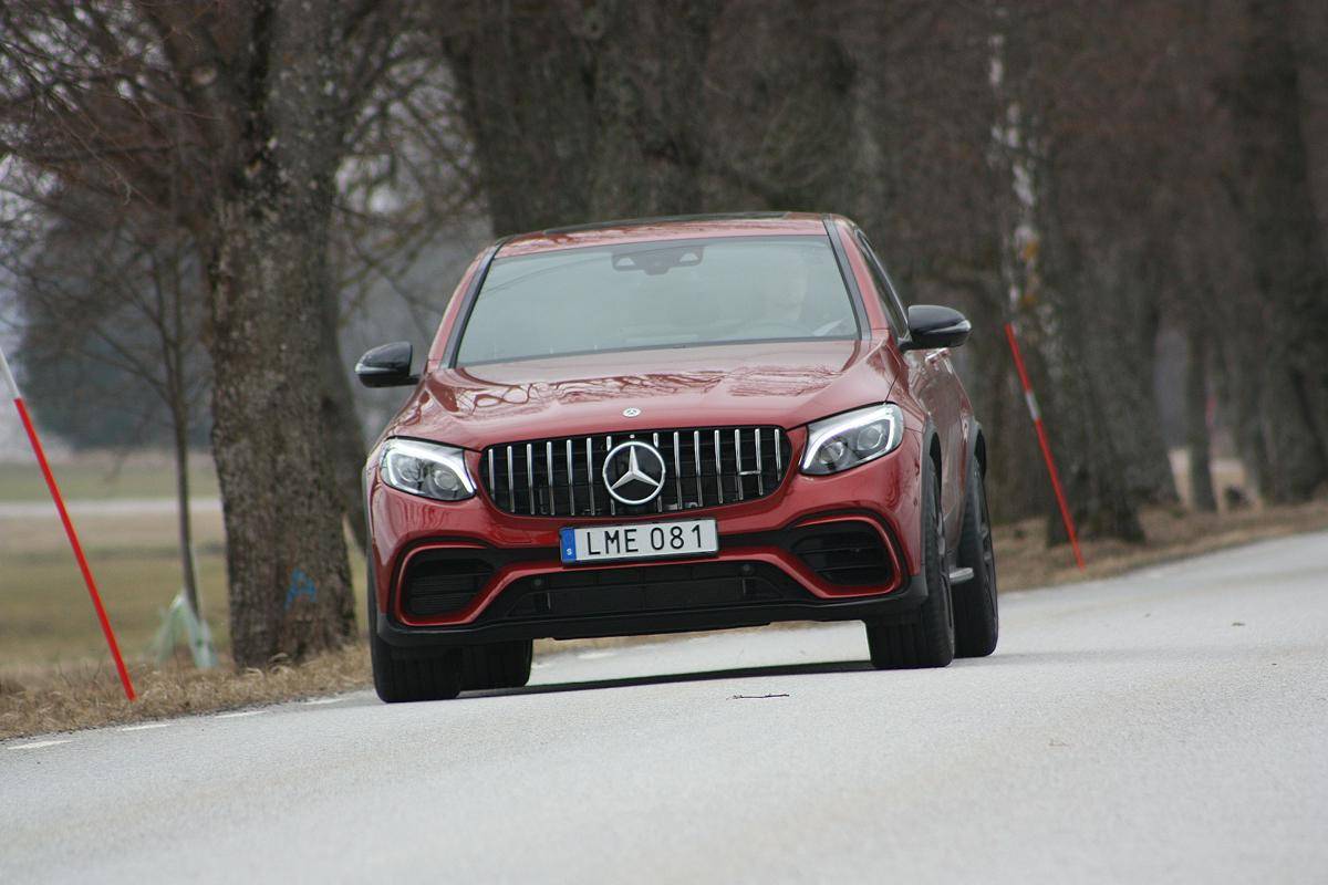 Mercedes-Benz. (unsplash.com/hydraberg)