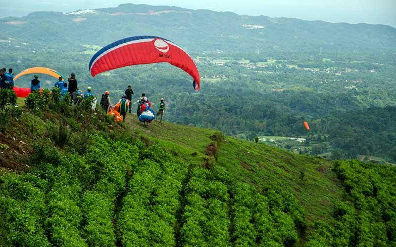 Paralayang di Subang. (IDN Times/istimewa)