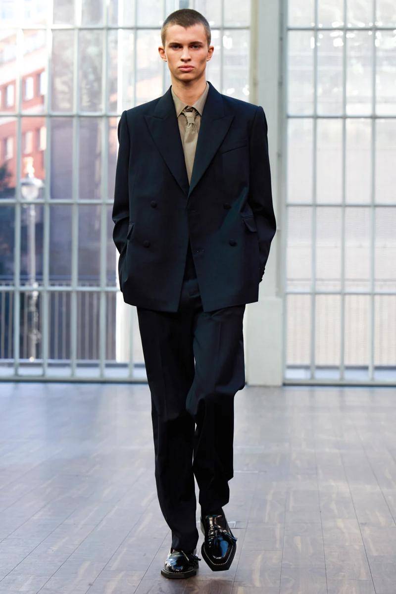 Koleksi MITHRIDATE S/S '26 di London Fashion Week (dok. MITHRIDATE)