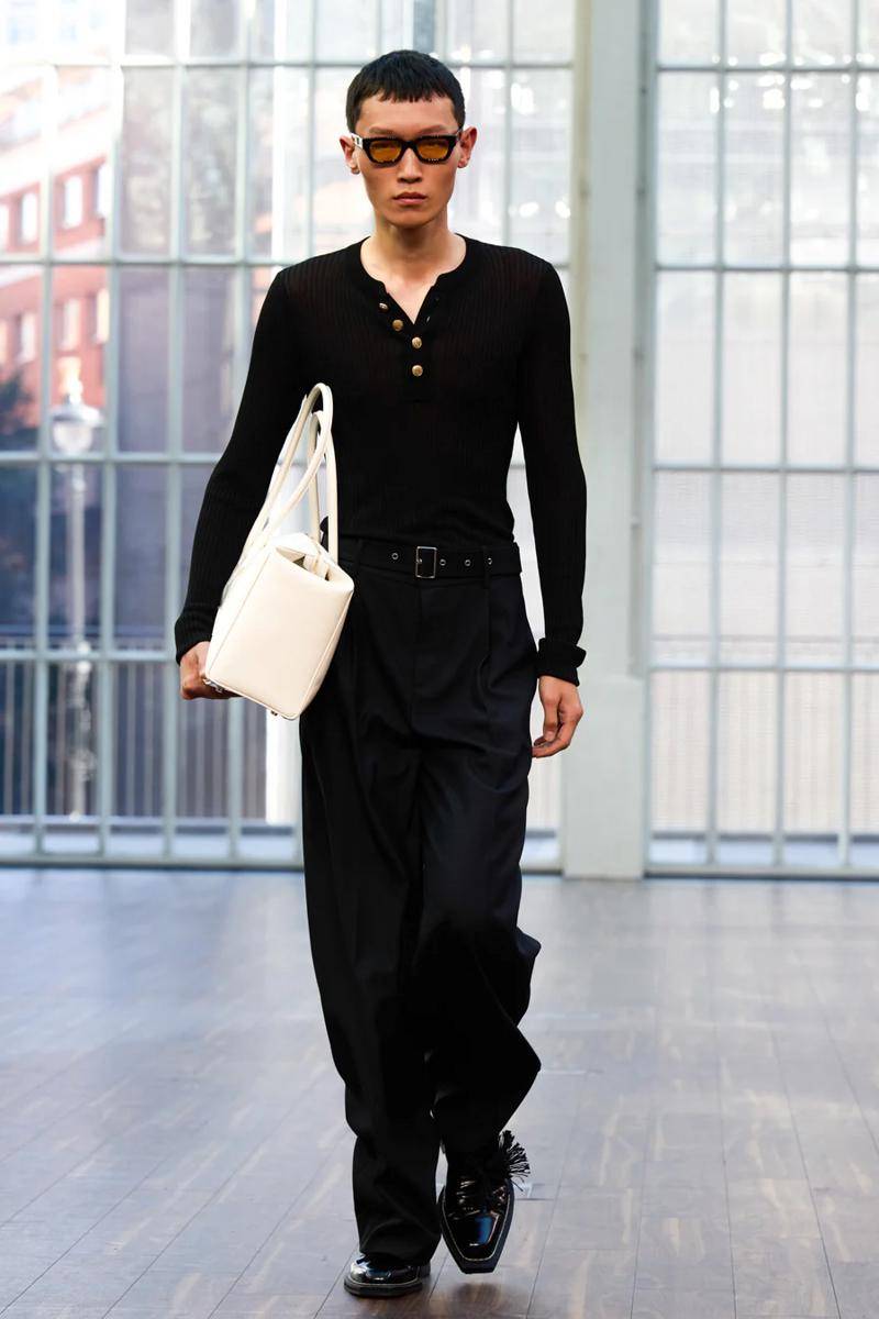 Koleksi MITHRIDATE S/S '26 di London Fashion Week (dok. MITHRIDATE)