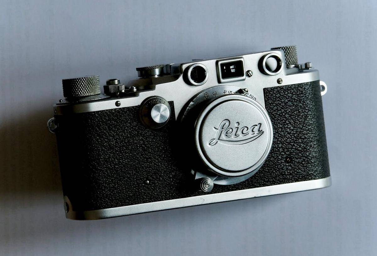 ilustrasi kamera rangefinder (pexels.com/Dave H)