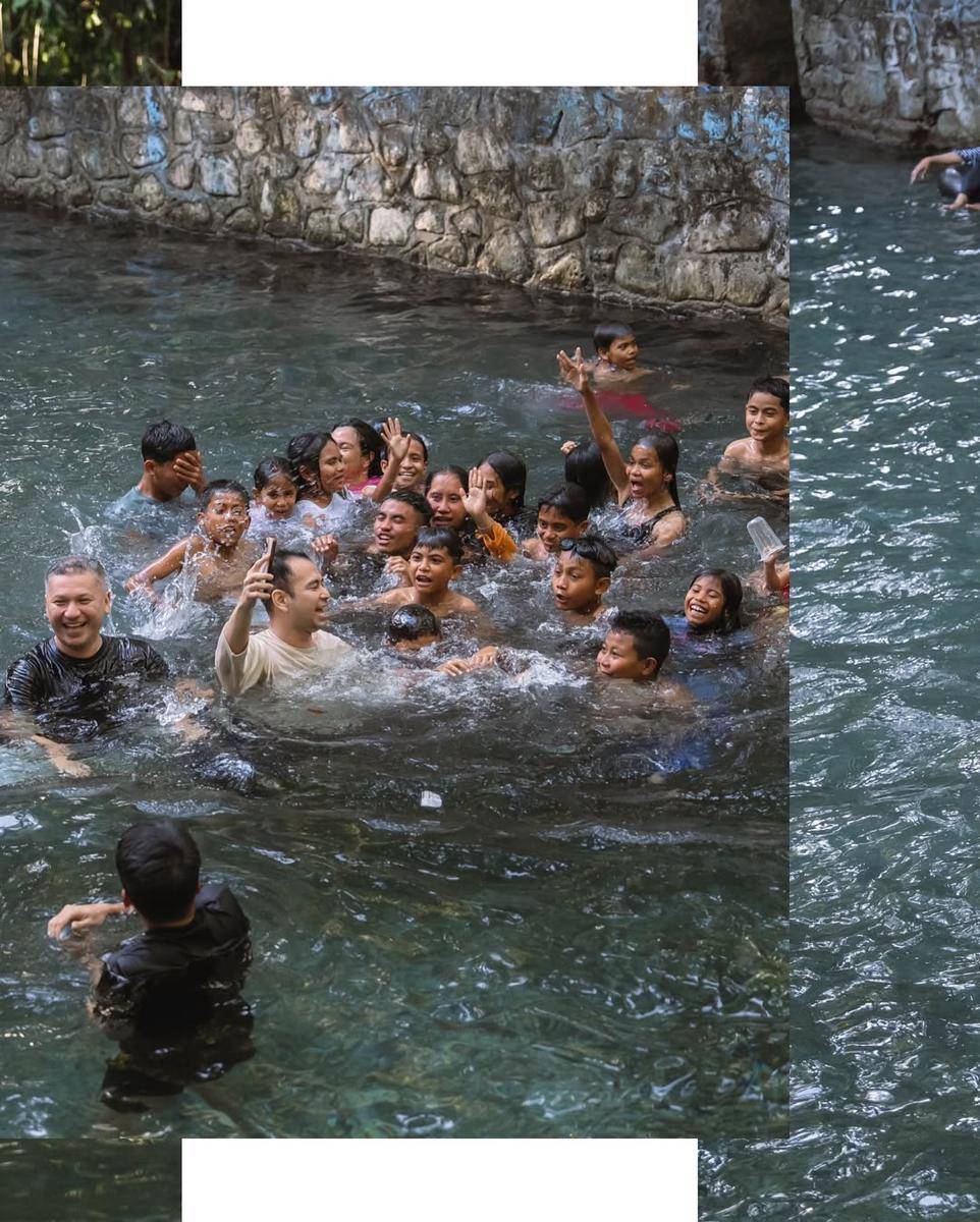 potret The Duda's-1 berenang di mata air Oemau