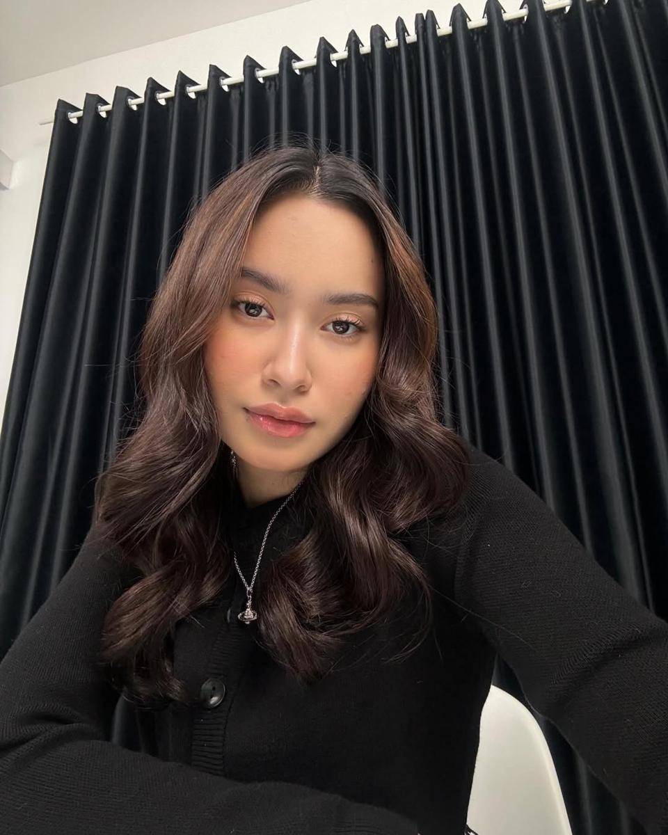 referensi hair style buat daily look ala Satine Zaneta (instagram.com/satinezaneta)