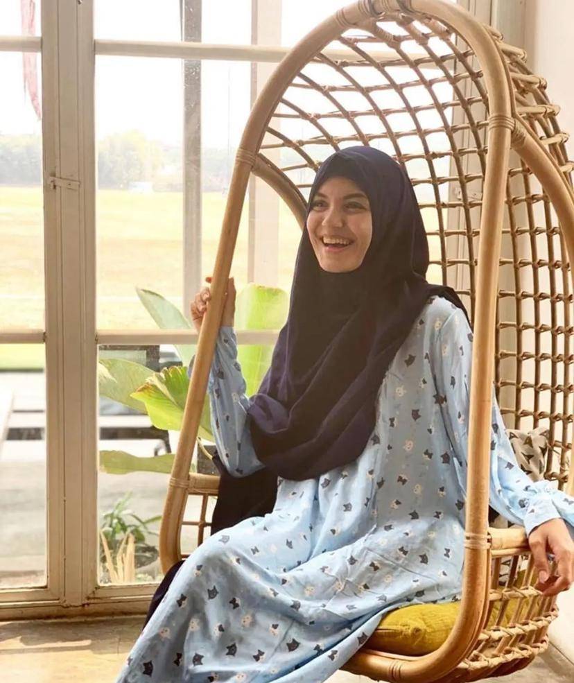 potret Nadya Almira