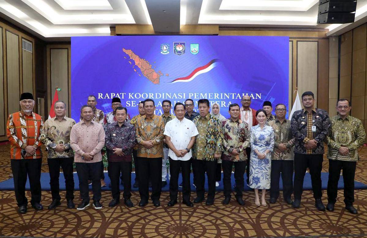 Foto Gubsu Rakor Gubernur se Sumatera di Batam (8).jpeg