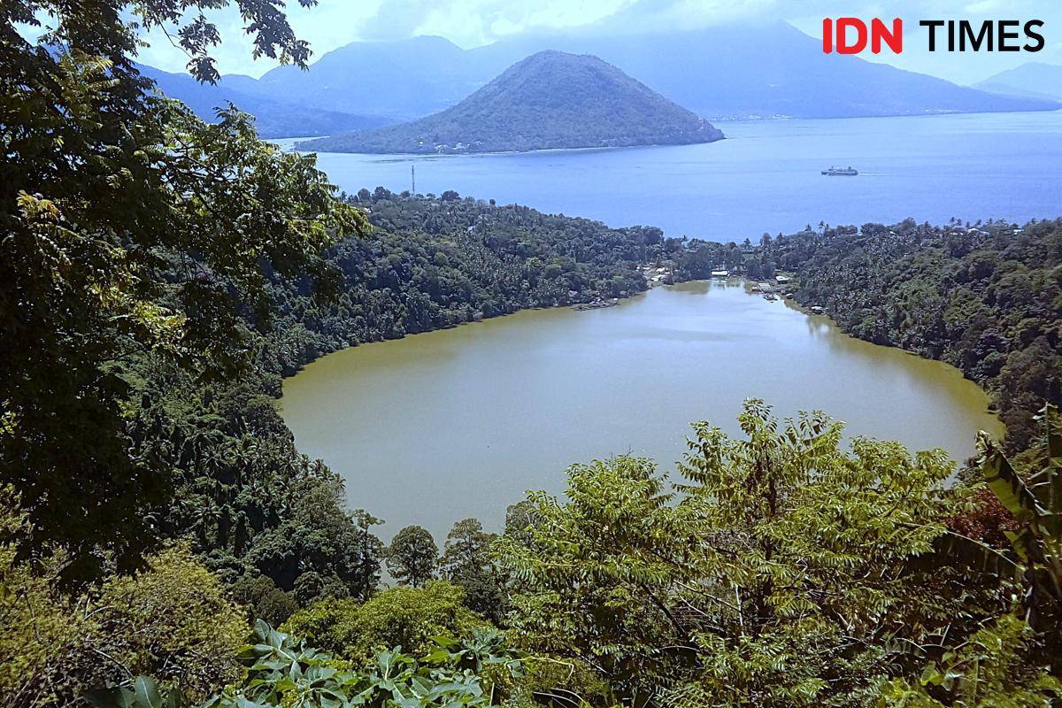 Potret Danau Ngade, Pulau Maitara, dan Tidore