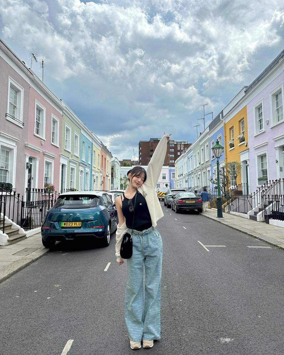 Outfit Wonyoung IVE 