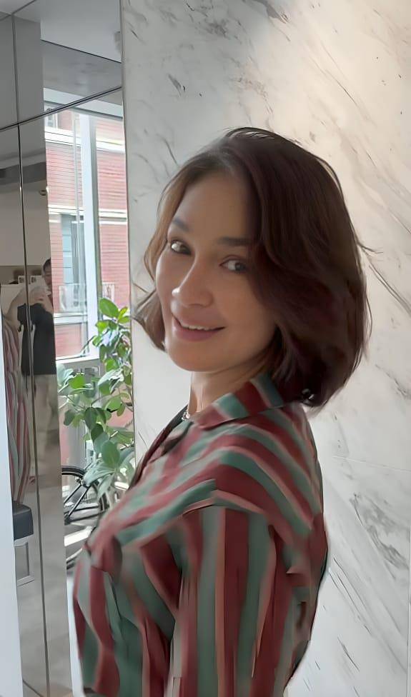 Luna Maya rambut pendek