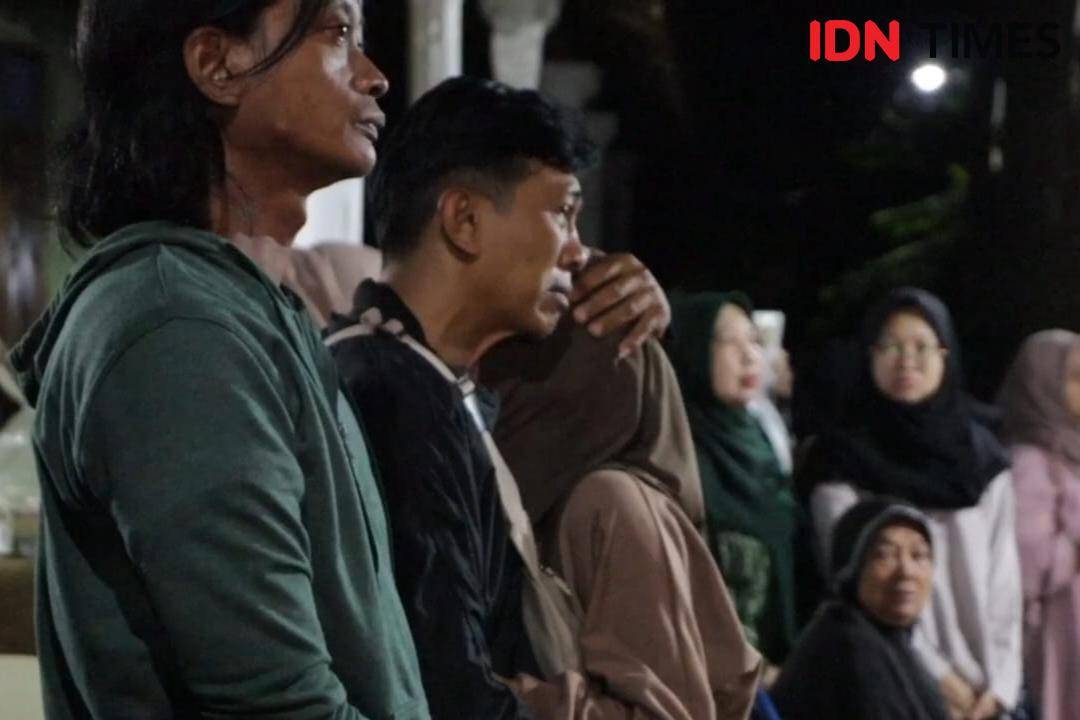 Jenazah Wigih Hartono tiba di rumah duka, Desa Nambak, Kecamatan Bungkal, Kabupaten Ponorogo,. IDN Times/Riyanto.