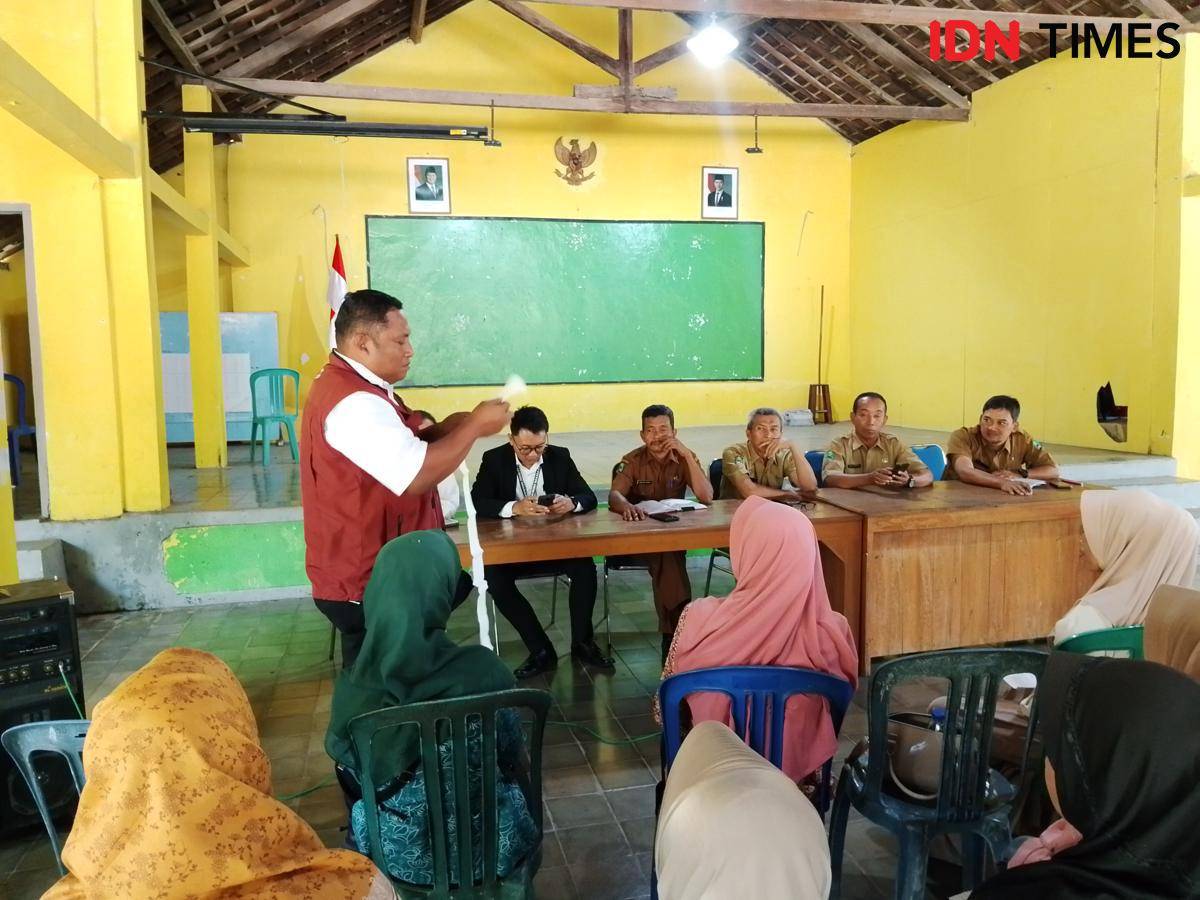 Dinsos Magetan bersama Bank BNI lakukan investigasi di Desa Tamanarum Parang. IDN Times/Riyanto.