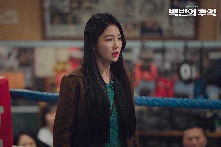 Shin Ye Eun di A Hundred Memories (dok. JTBC/A Hundred Memories)