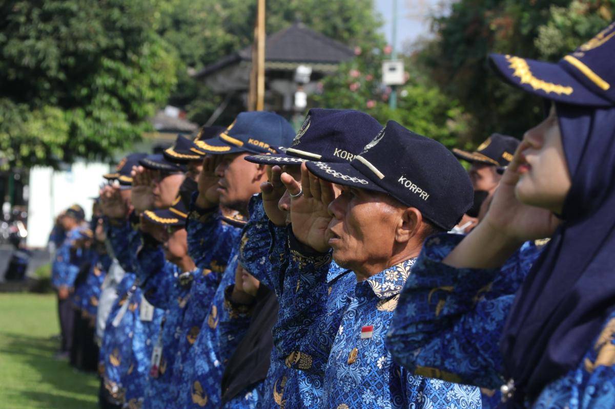 Upacara Peringatan Hari Perhubungan dilaksanakan di Lapangan Balai Kota Yogyakarta, Senin (22/9/2025).  (dok. Pemkot Yogyakarta)