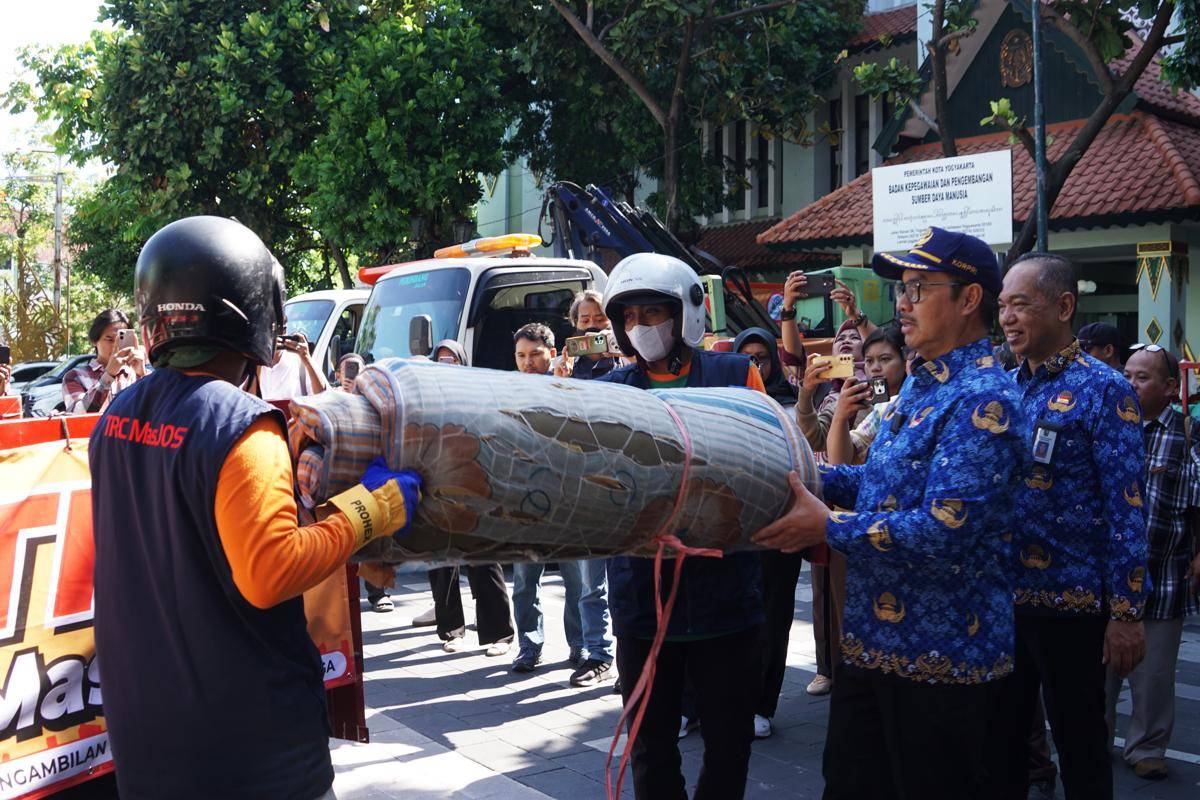 Cara Mengakses Layanan TRC Mas JOS untuk Jemput Sampah di Rumah
