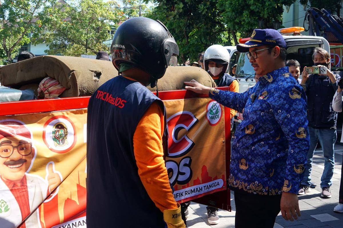 Cara Mengakses Layanan TRC Mas JOS untuk Jemput Sampah di Rumah