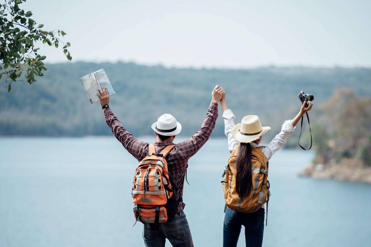 ilustrasi traveling (freepik.com/jcomp)