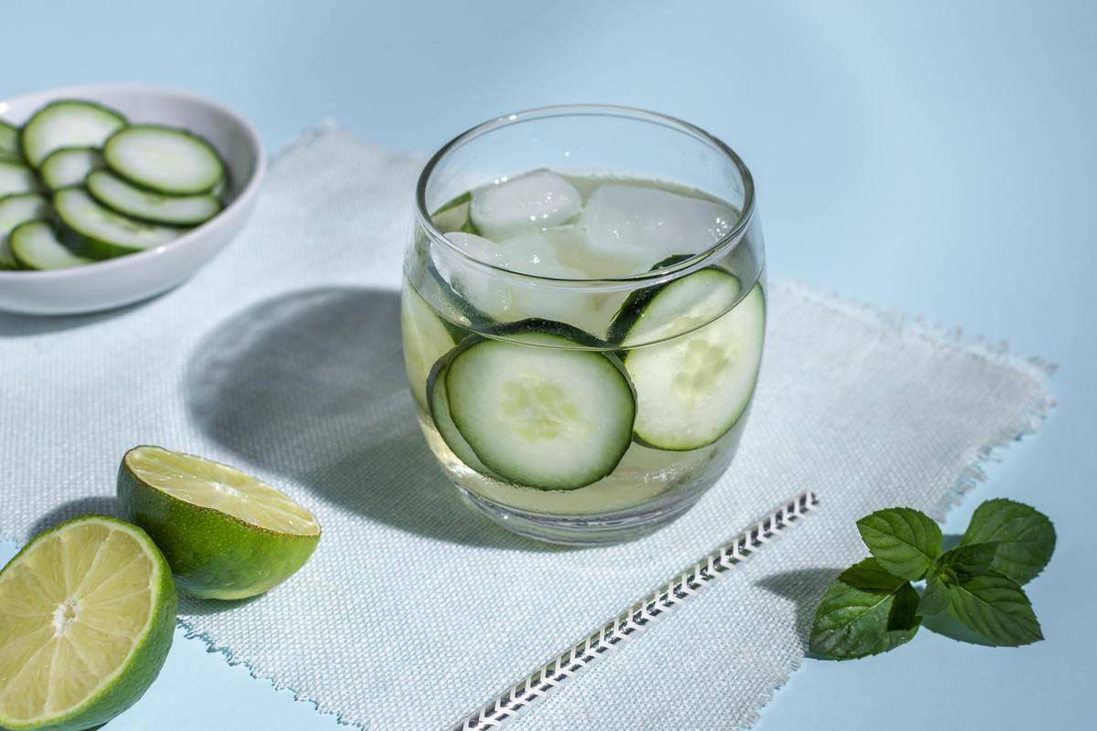 ilustrasi infused water mentimun (freepik.com/Freepik)