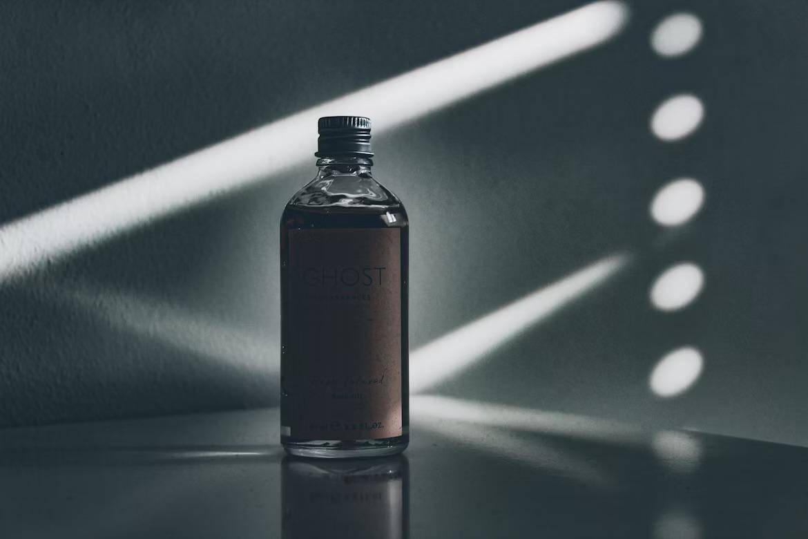 ilustrasi parfum (unsplash.com/Siora Photography)